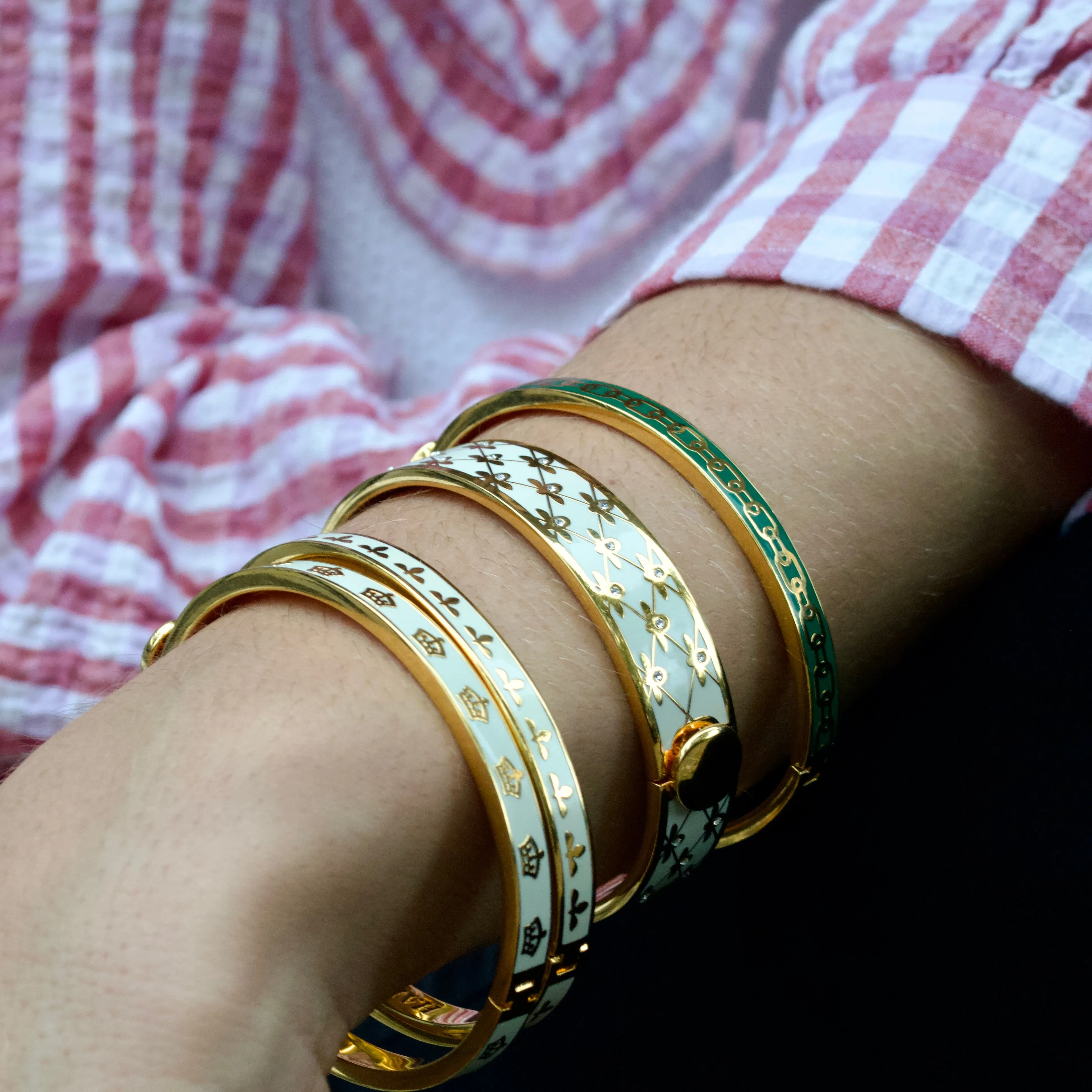 Bee Sparkle Trellis Cream & Gold Bangle