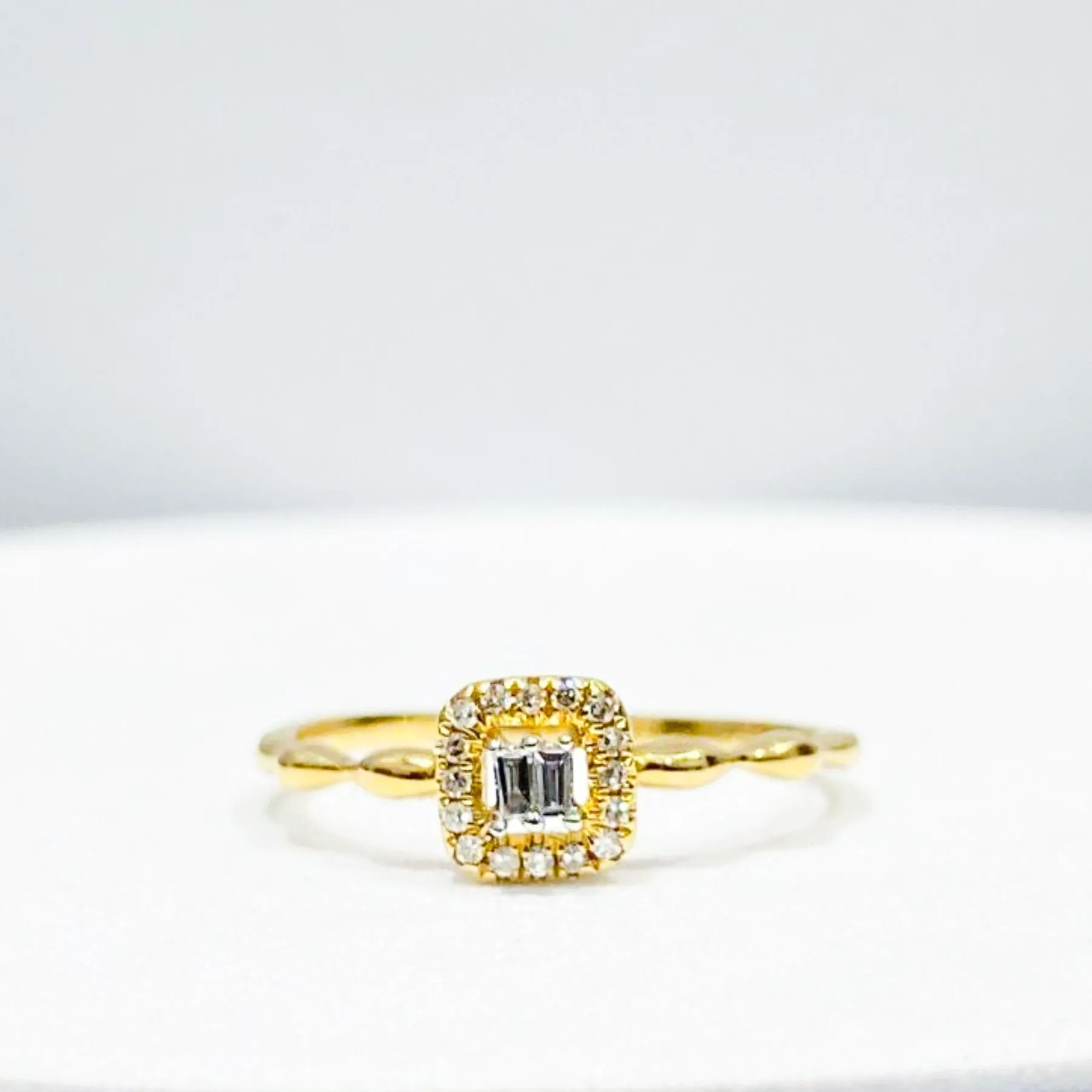 Golden Dainty Classic Square Diamond Ring 14kt