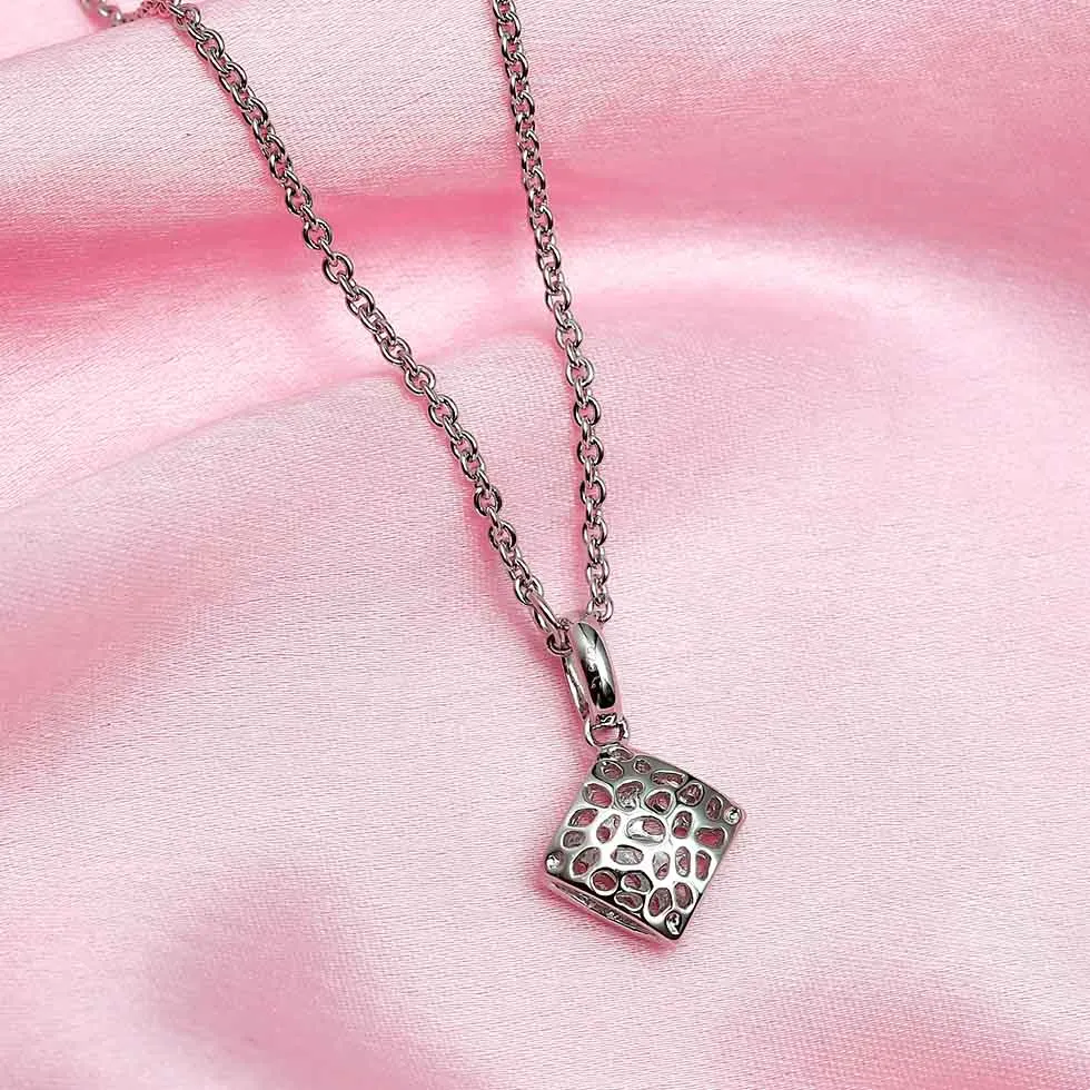 Lattice Pebble Pendant with FREE Chain