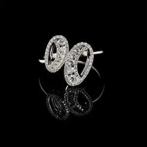 Oval Statement Diamond Ring 18kt