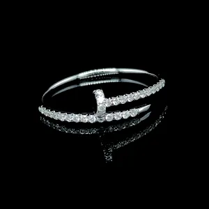 Paved Nail Diamond Ring 18kt