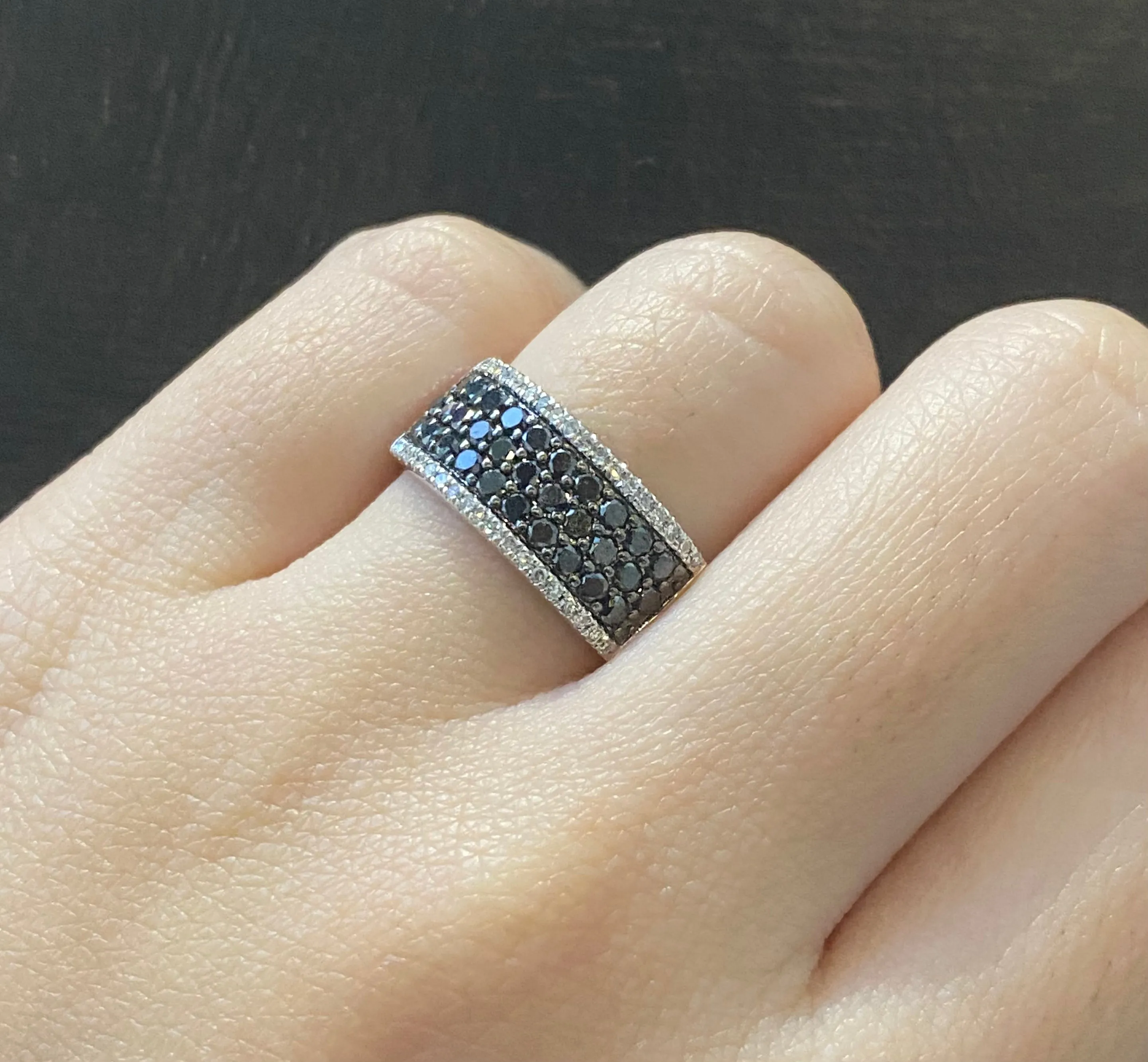 PREORDER | Black Statement Colored Diamond Ring 14kt