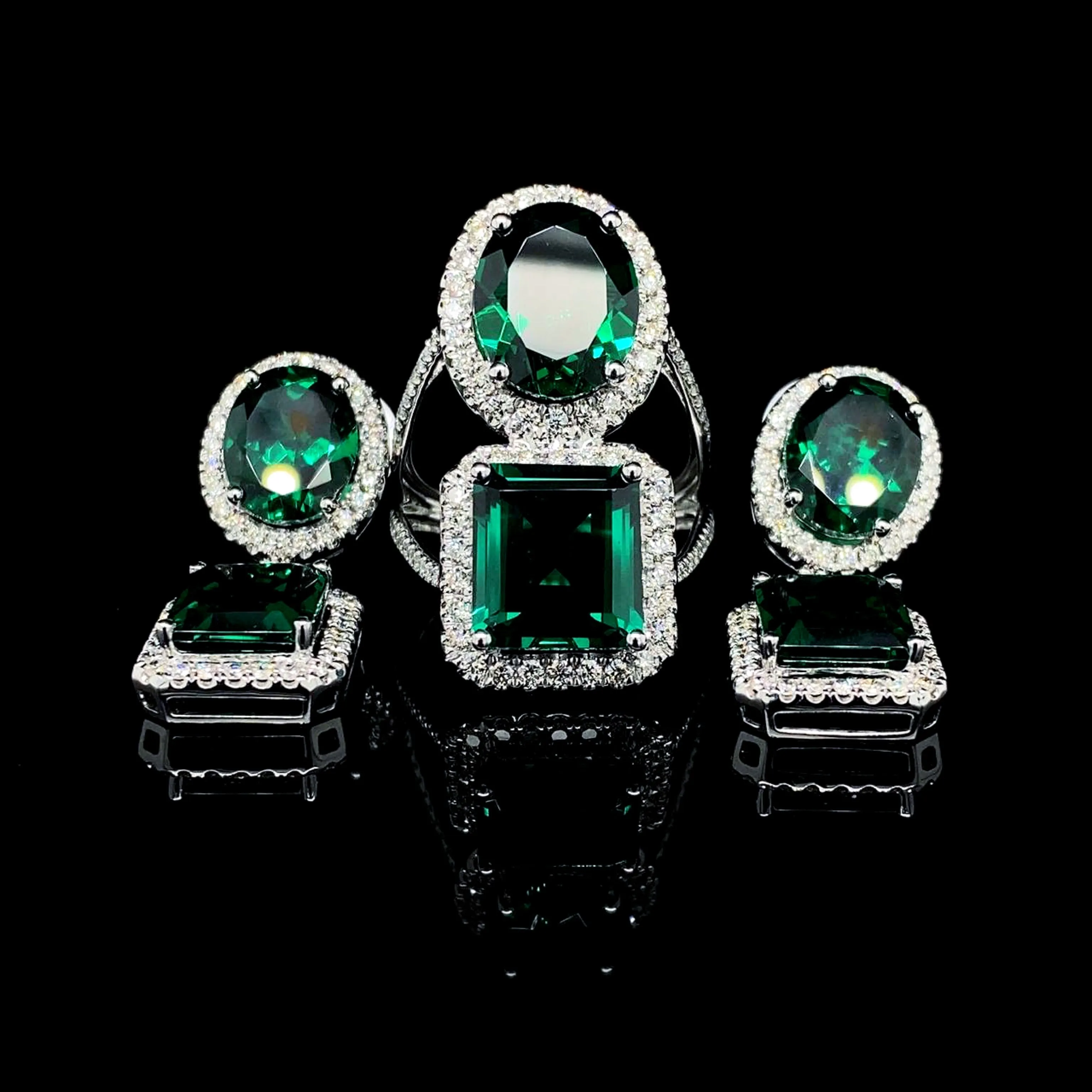 PREORDER | Duo Shape Green Emerald Gemstones Diamond Jewelry Set 14kt