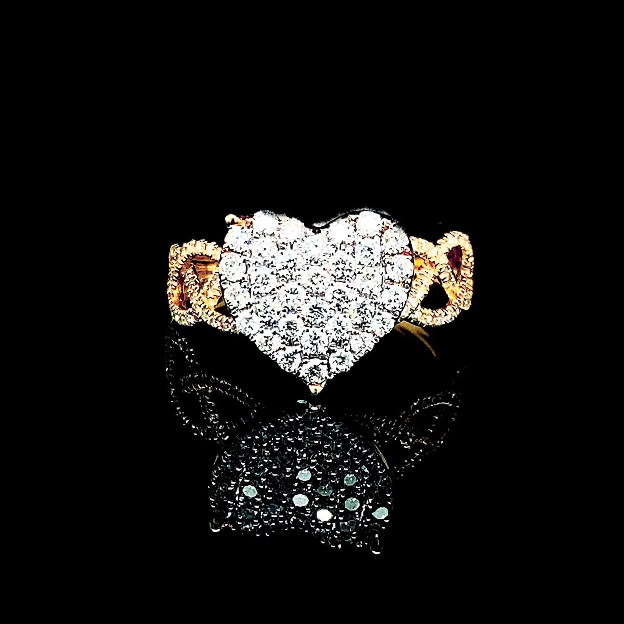 PREORDER | Rose Heart Infinity Paved Diamond Ring 14kt