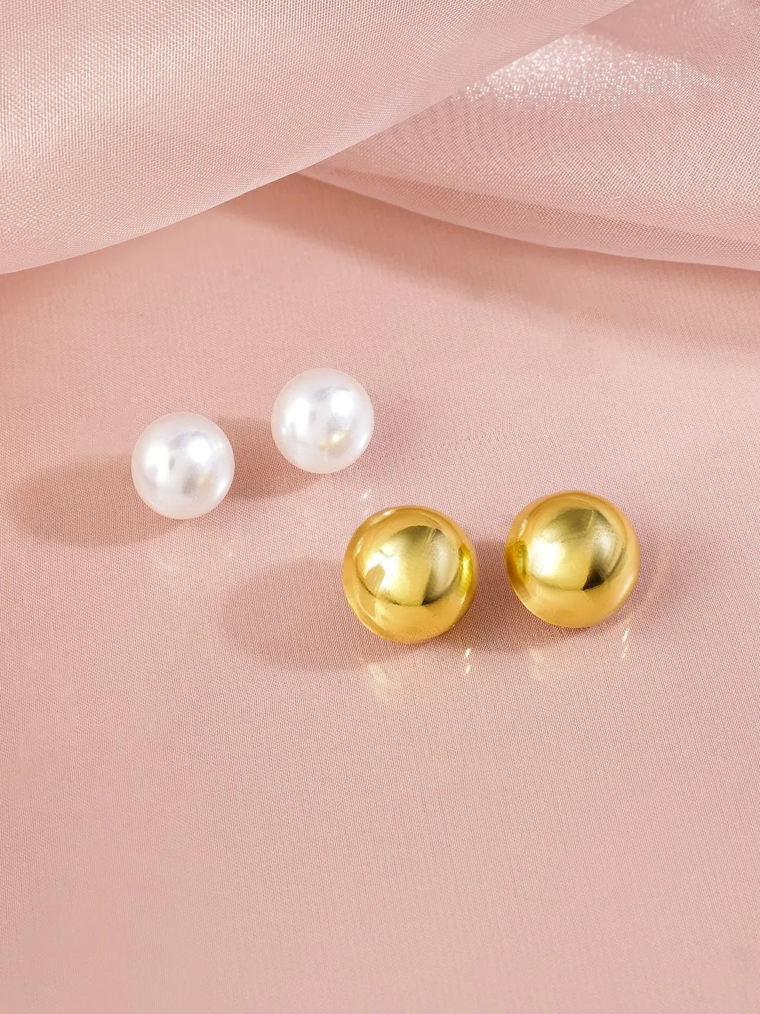 Rubans Voguish Set Of 2 Gold-Plated Circular Pearls Studs