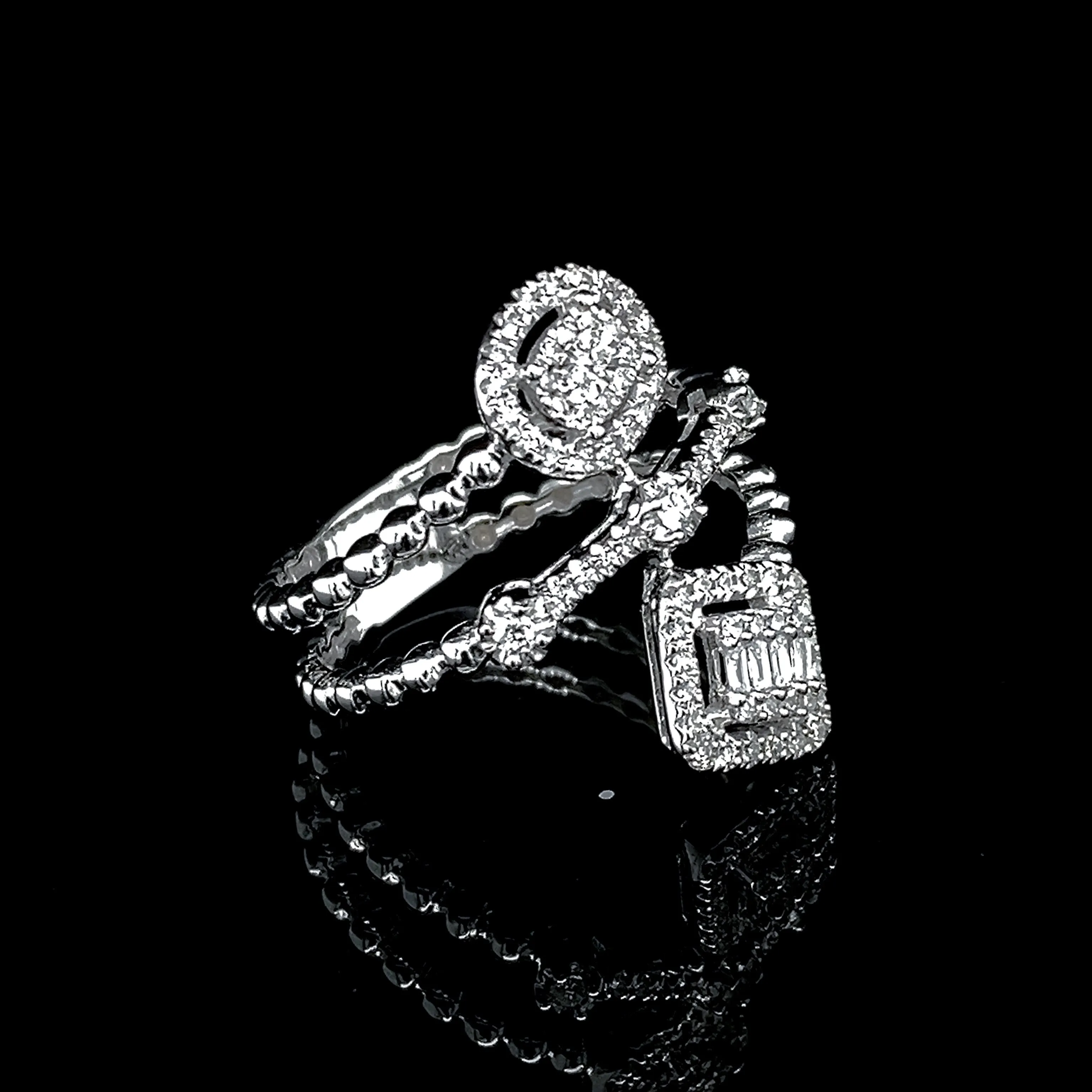 Square Oval Spiral Diamond Ring 14kt