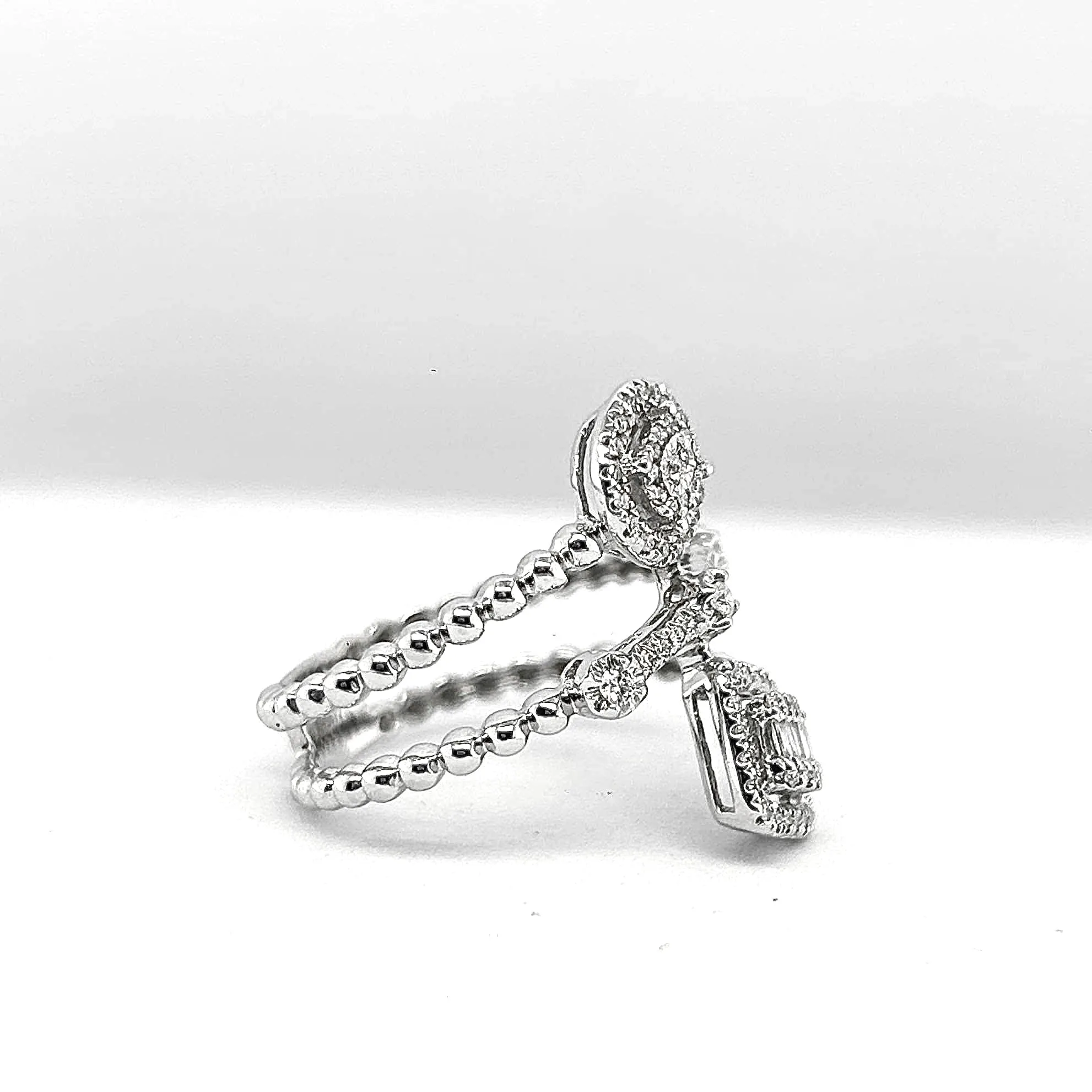 Square Oval Spiral Diamond Ring 14kt