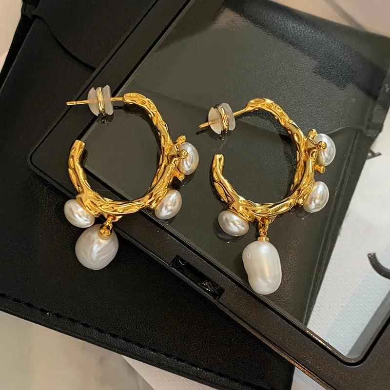 VAIGE Chic Irregular Baroque Pearl Drop Earrings in Crystal Rhinestone - Vintage Elegance